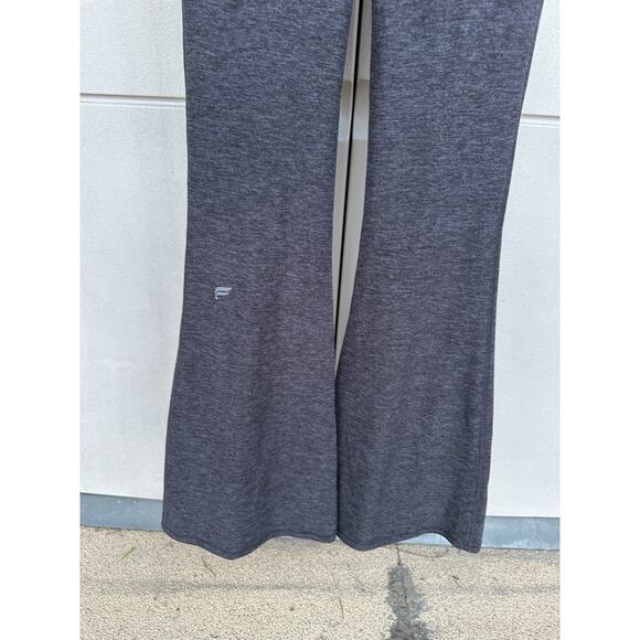 Fabletics Heatherflex Kick Flare Jumpsuit In Charcoal Sz M Square Neck Build In - Picture 14 of 15